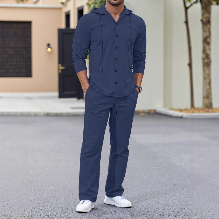 Abito a maniche lunghe da uomo con design minimalista