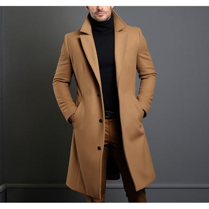 Cappotto invernale di media lunghezza