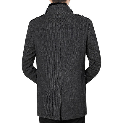 Cappotto di lana con bottoni