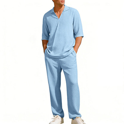 Camicia e pantaloni a maniche corte con risvolto da uomo