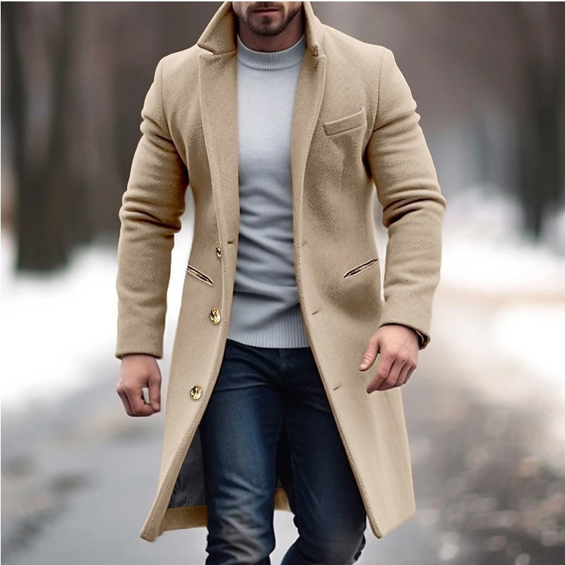 Cappotto invernale di media lunghezza