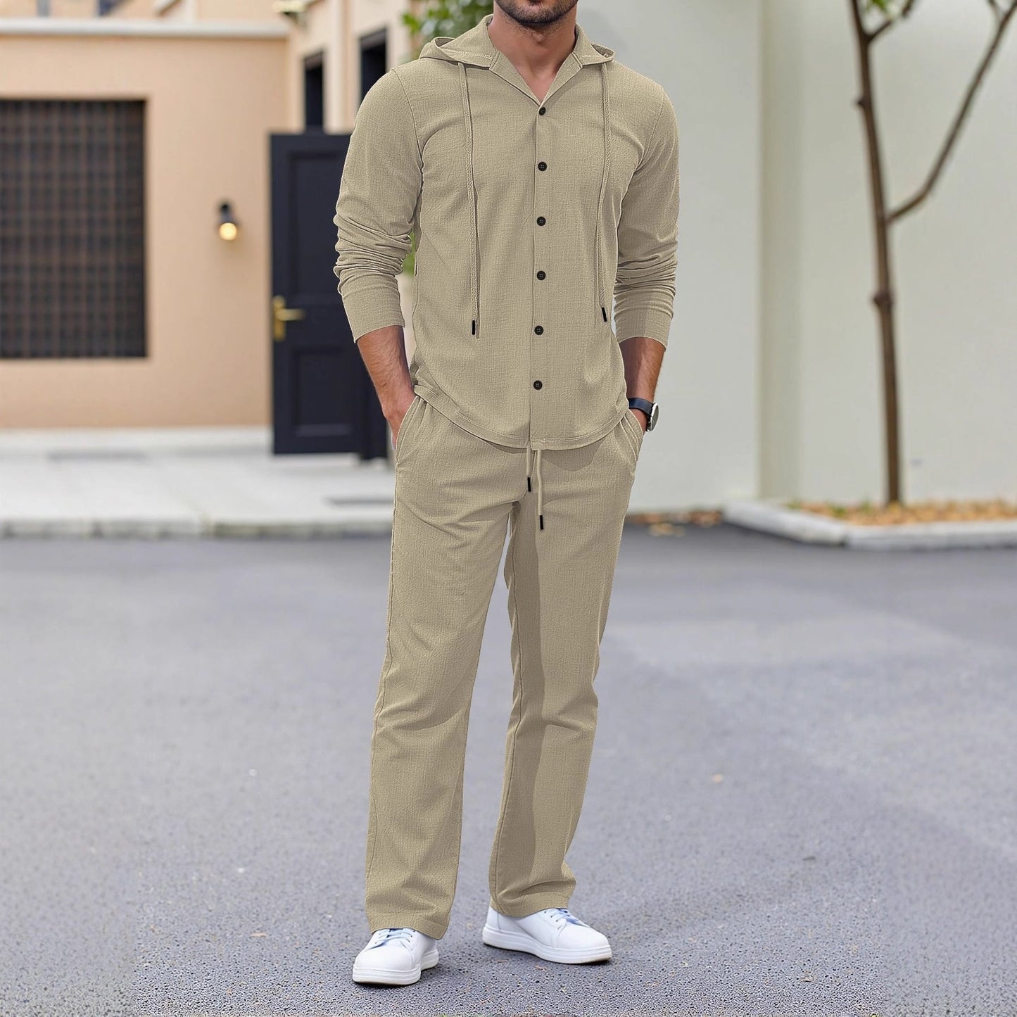 Abito a maniche lunghe da uomo con design minimalista