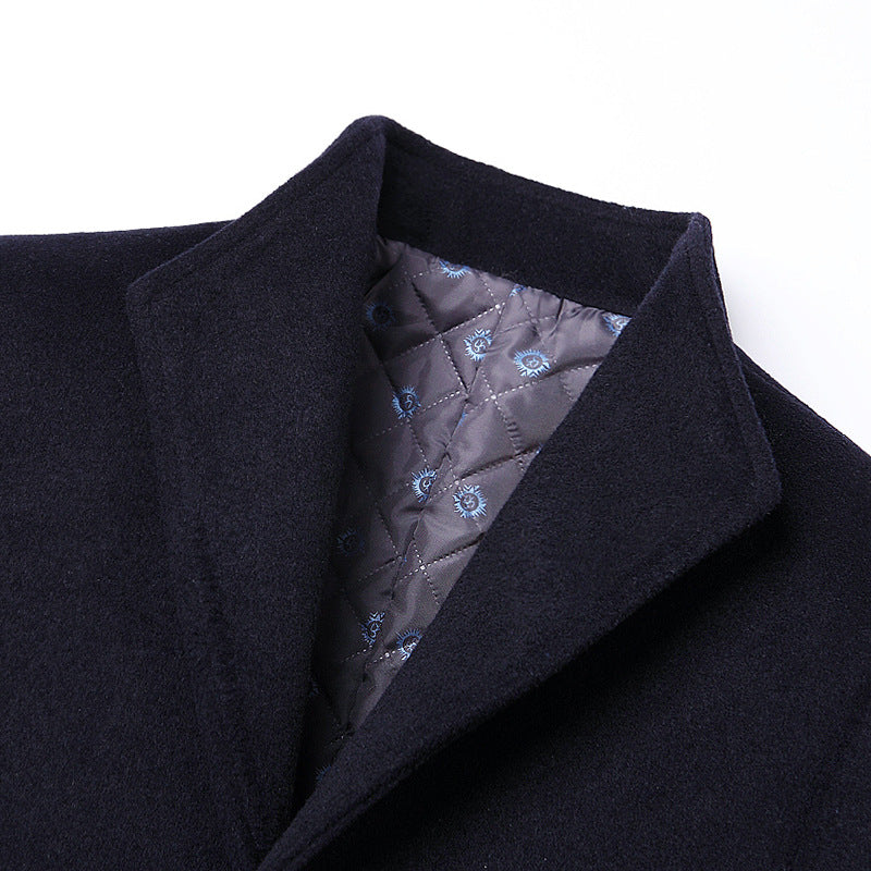 Cappotto elegante con collo alto vintage