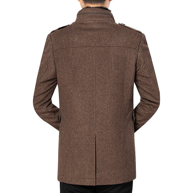 Cappotto di lana con bottoni