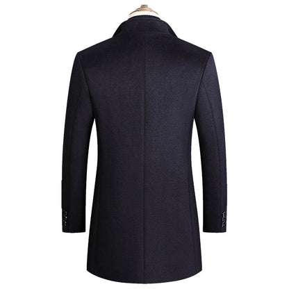 Cappotto elegante con collo alto vintage